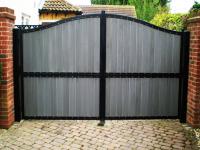 Сварные ворота с ДПК доской