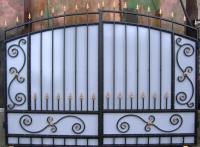 Металлические кованые ворота