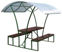 Беседка со столом и стульями