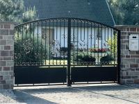 Кованые ворота с качественной покраской