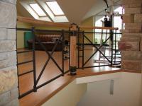 Элегантное ограждение в дом