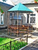 Беседка с крышей из профнастила