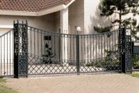 Кованые ворота с вогнутой аркой