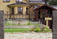 Кованый забор для частного дома